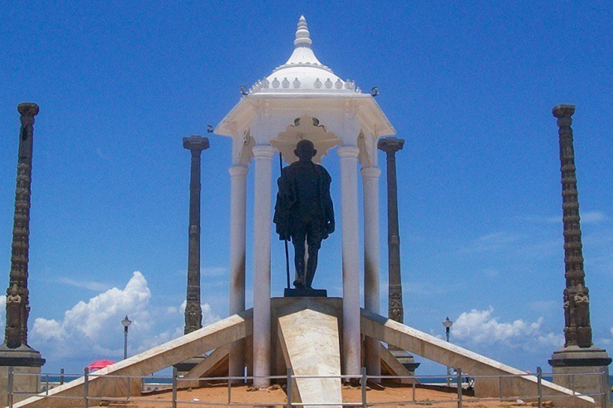 Mahatma Gandhi Statue